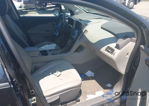 2013 Chevrolet Volt z USA, uszkodzony, nr VIN 1G1RB6E41DU134636